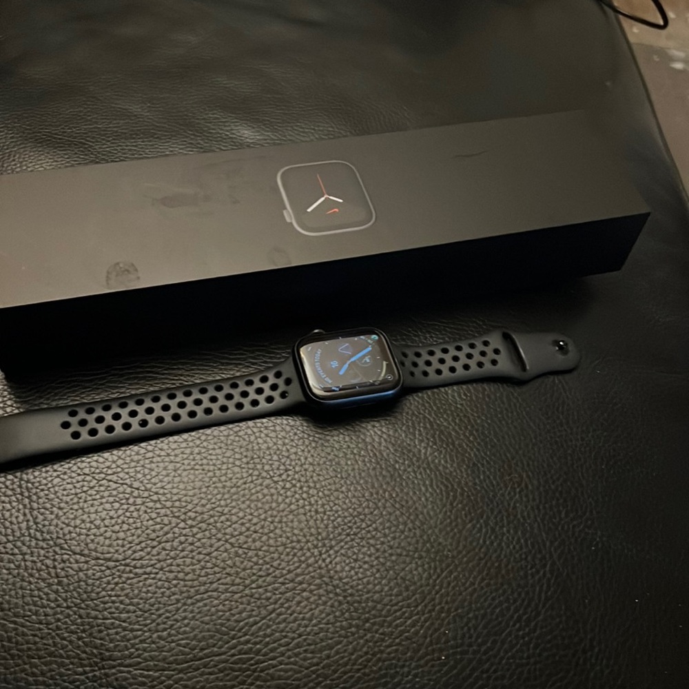 Apple IWatch 6 Series Nike Design